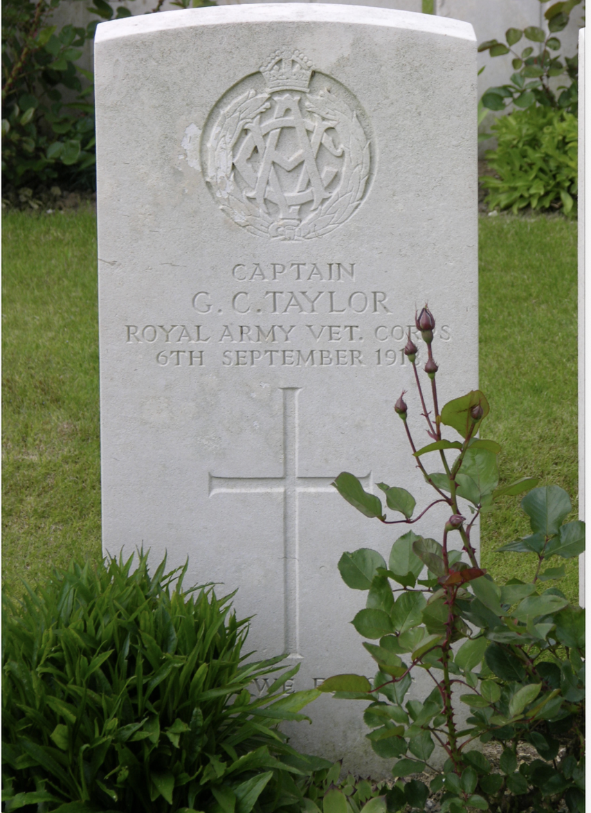 Photo courtsey of The War Graves Photographic Project